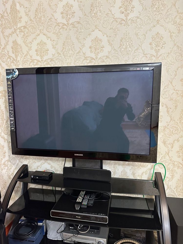 Телевизор Продается