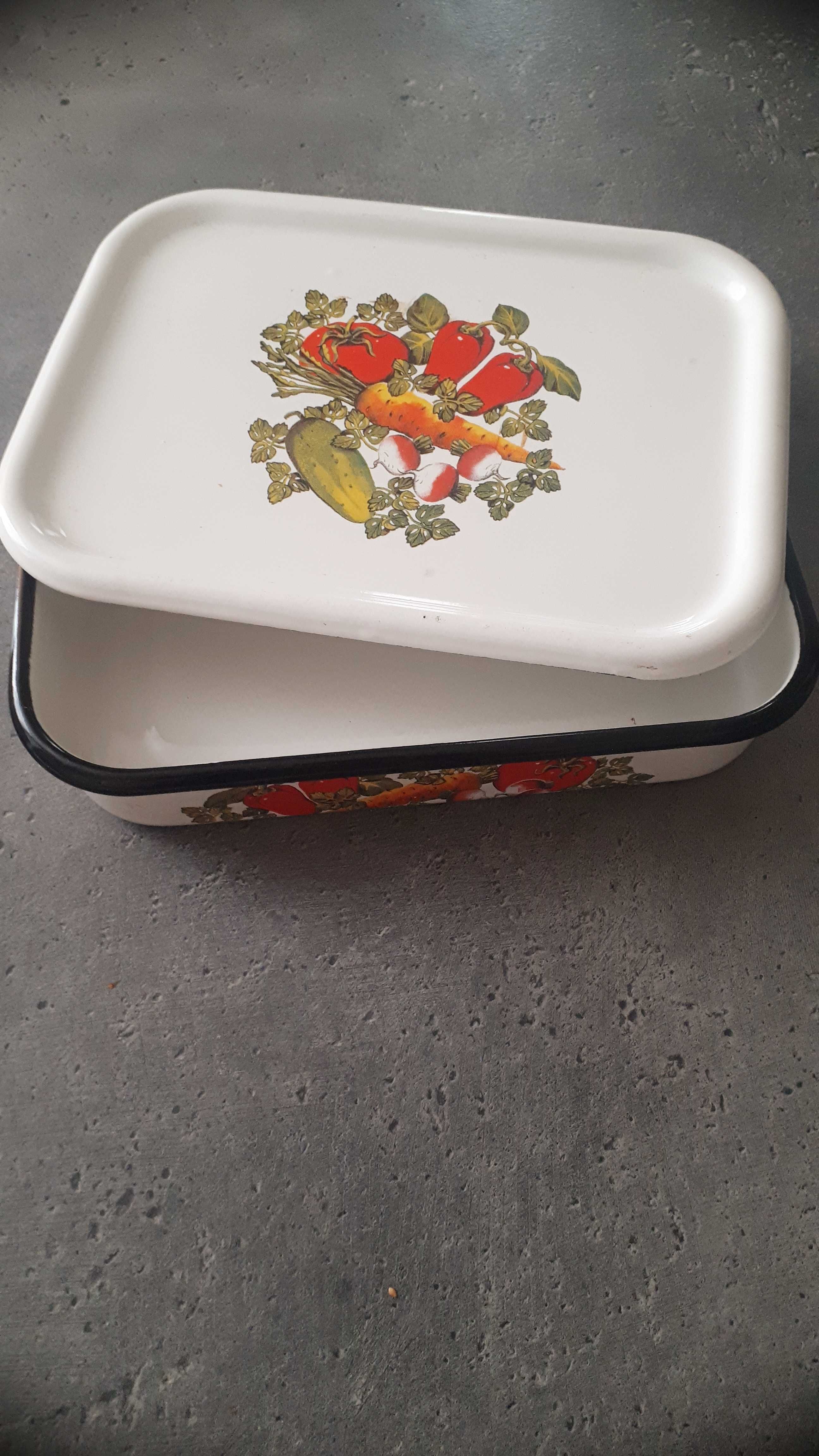 Лоток эмалированный с крышкой
