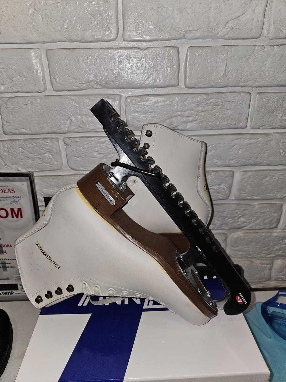 Коньки фигурные Botas Topas