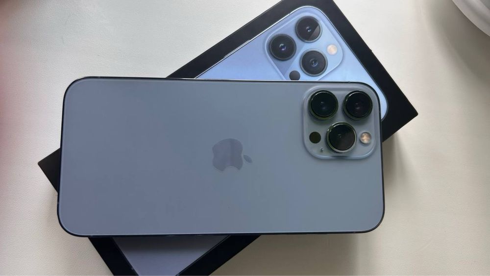 Продам iPhone 13 pro Max