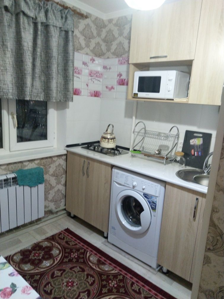 Посуточно 1 комнатная квартира центре, ,Арбат,Шымплаза,