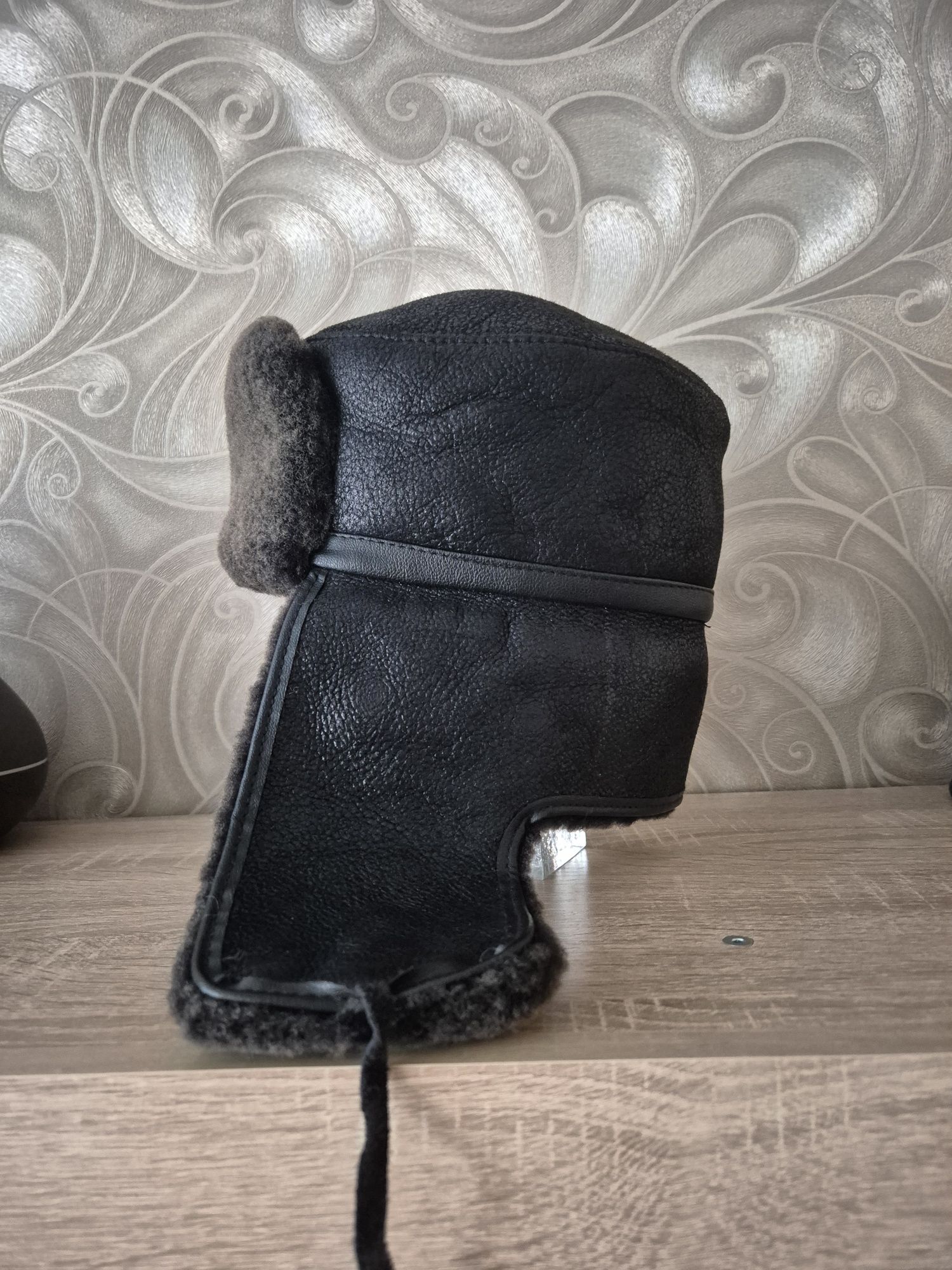 Продам мужскую цигейковую шапку ушанку.