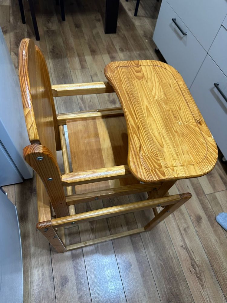 Продам стульчик для кормления