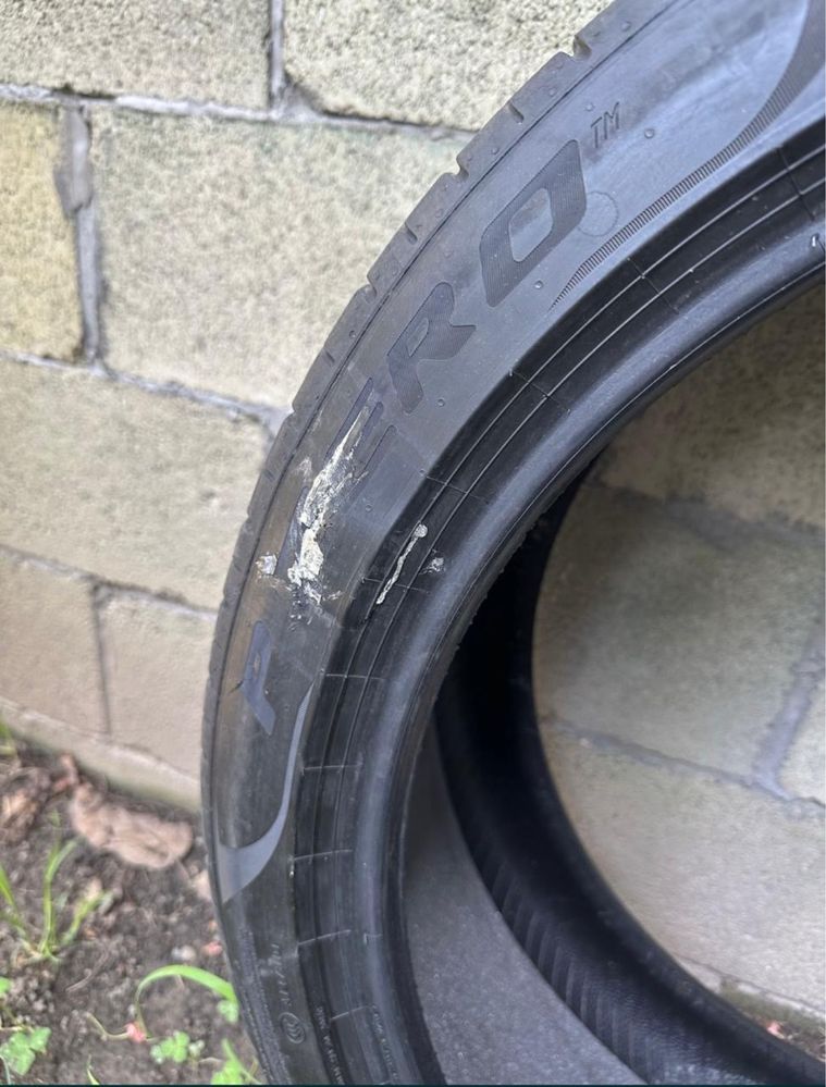 4 шины (1 поврежденная) Pirelli 265/40 R22 106V