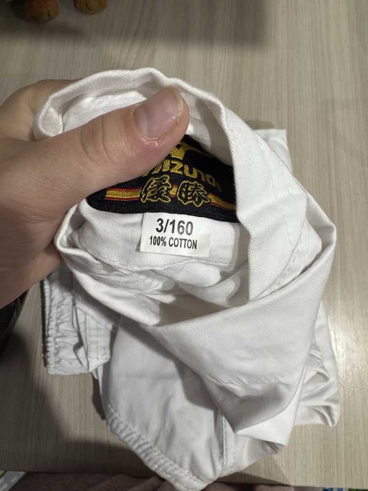 Продам кимано 2 шт