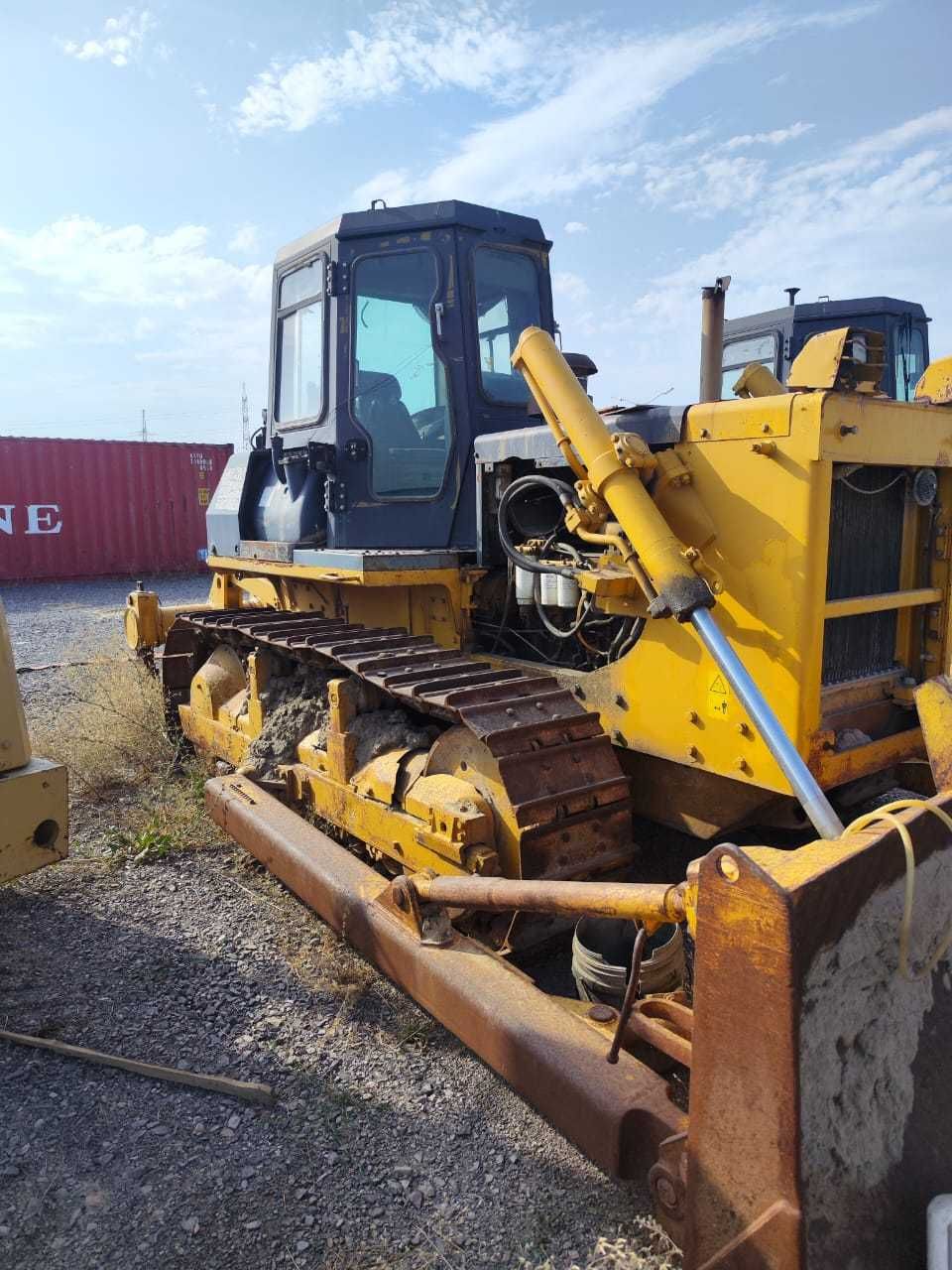 Продам Бульдозер гусеничный SHANTUI SD16