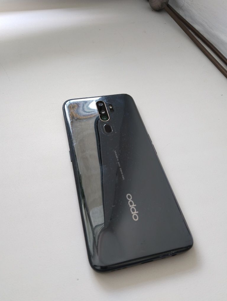 Продам смартфон Oppo A5