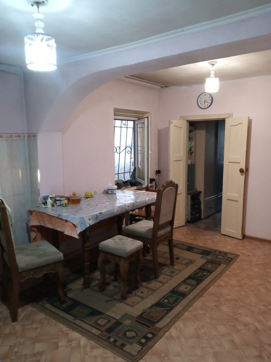 Продаётся дом четырёх комнатный по  Рыскулова