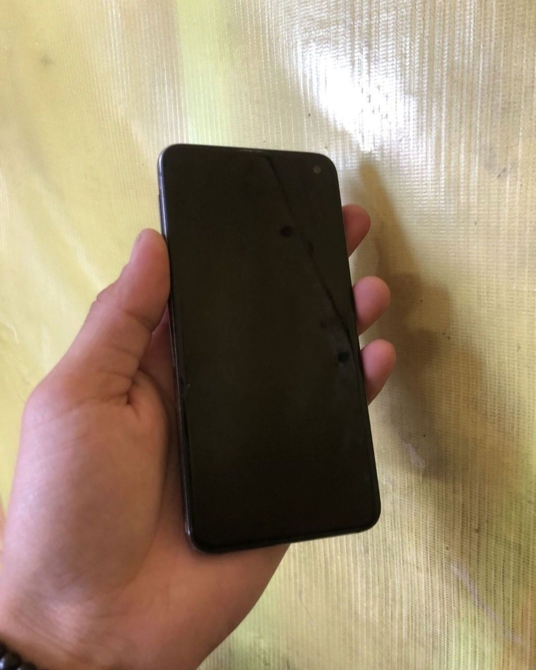 Samsung S10e 6/128gb