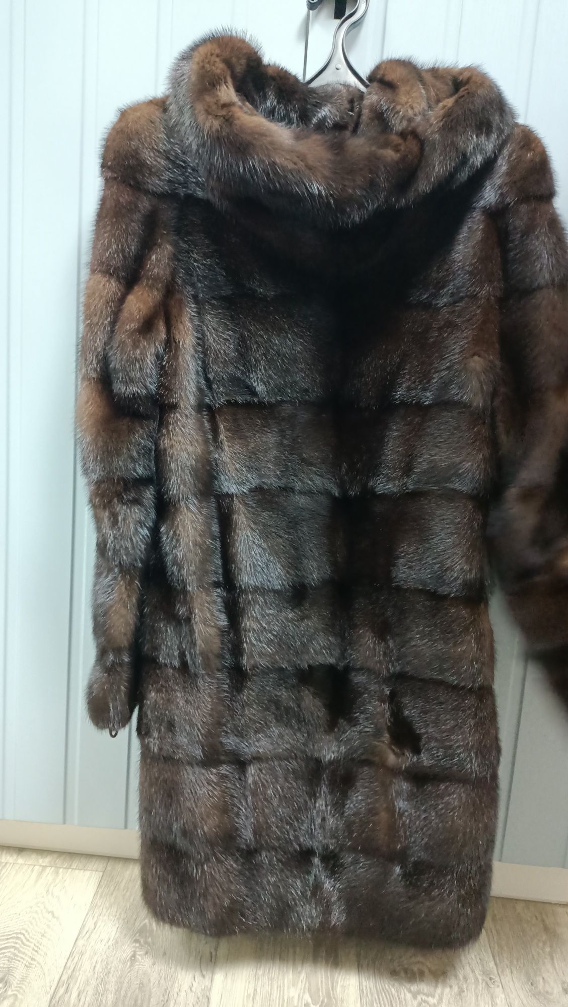 Продам норковую шубу
