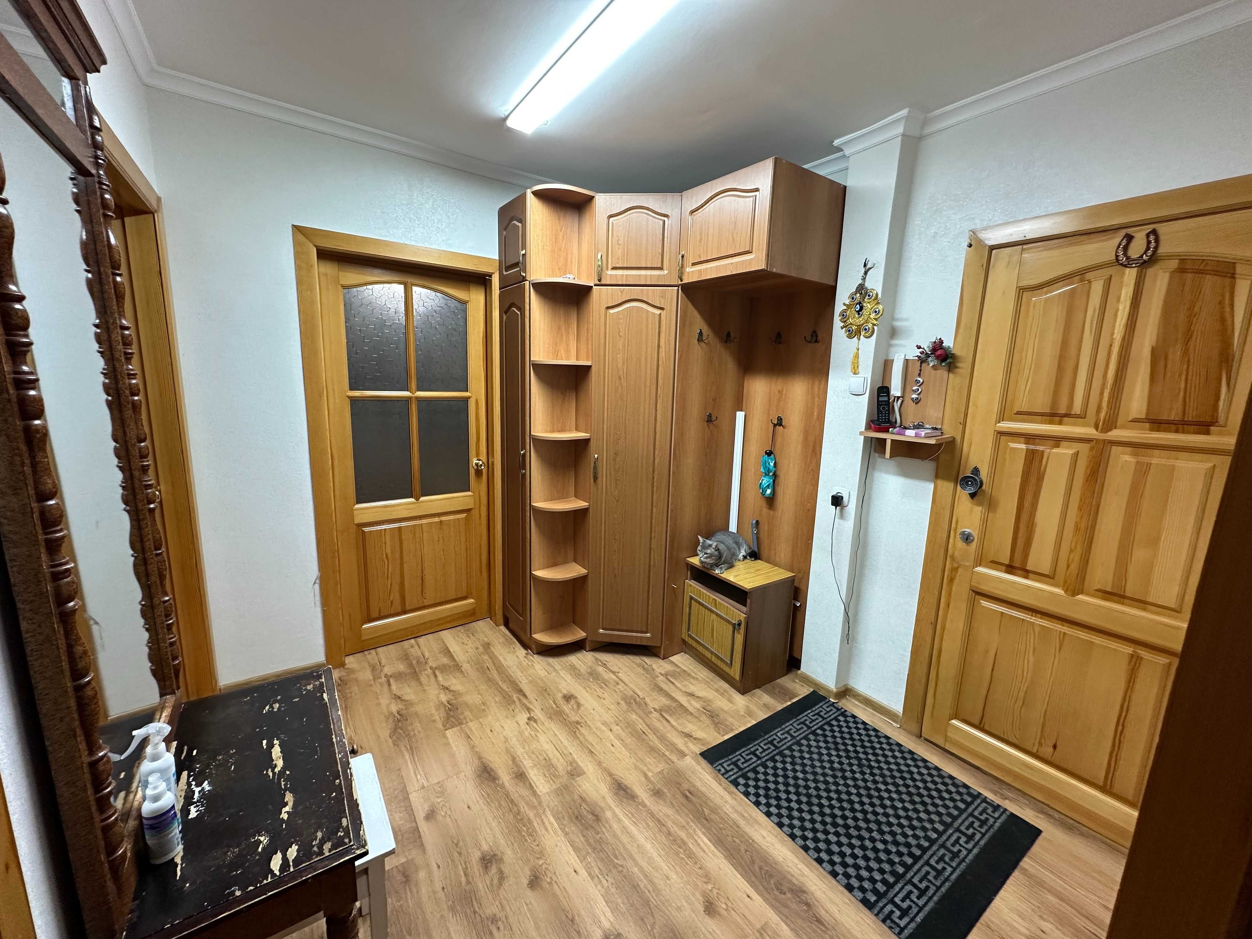 Продаётся 3-х комнатная квартира 63м2, в центре