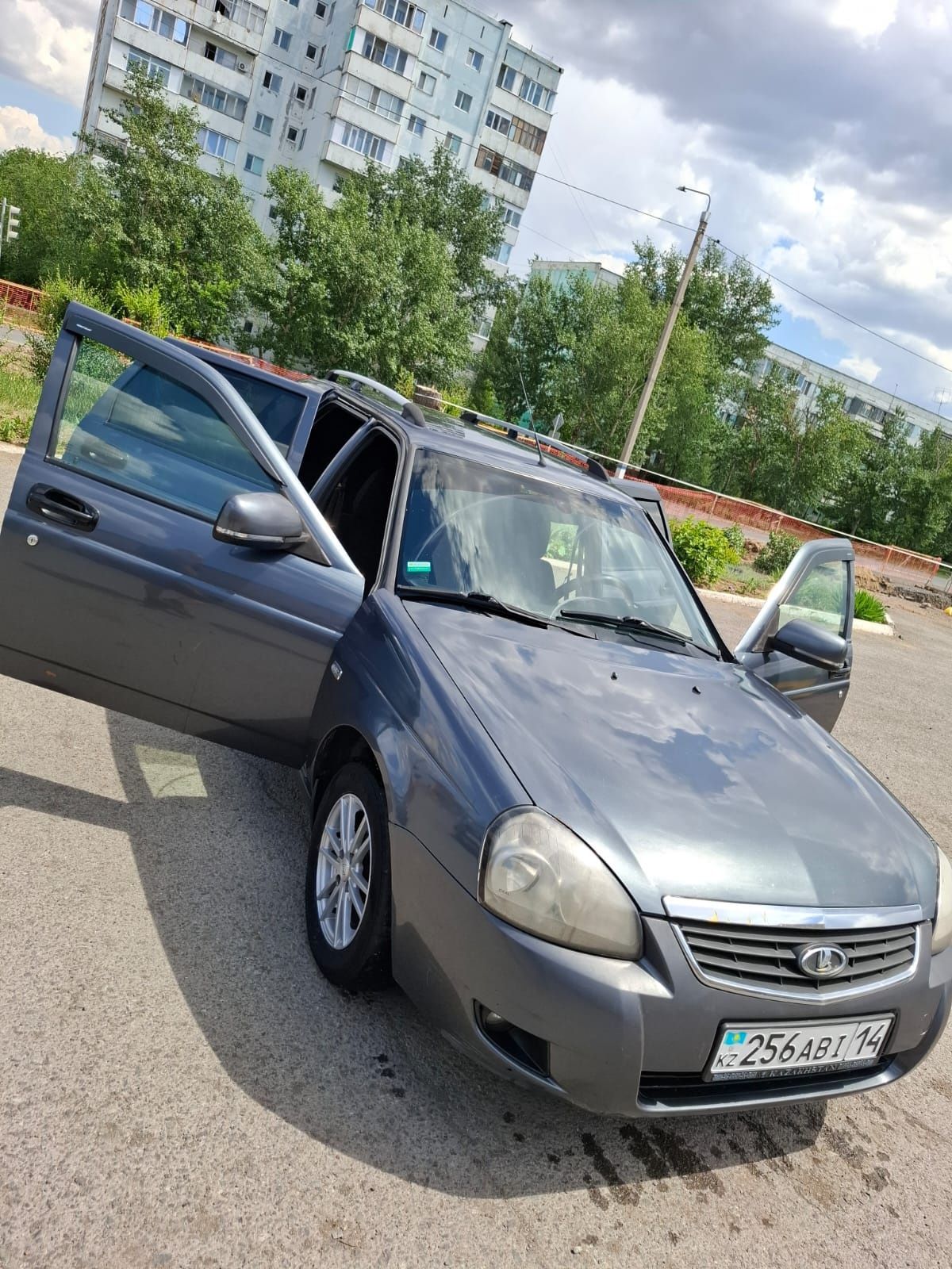 Продам приору 1 универсал
