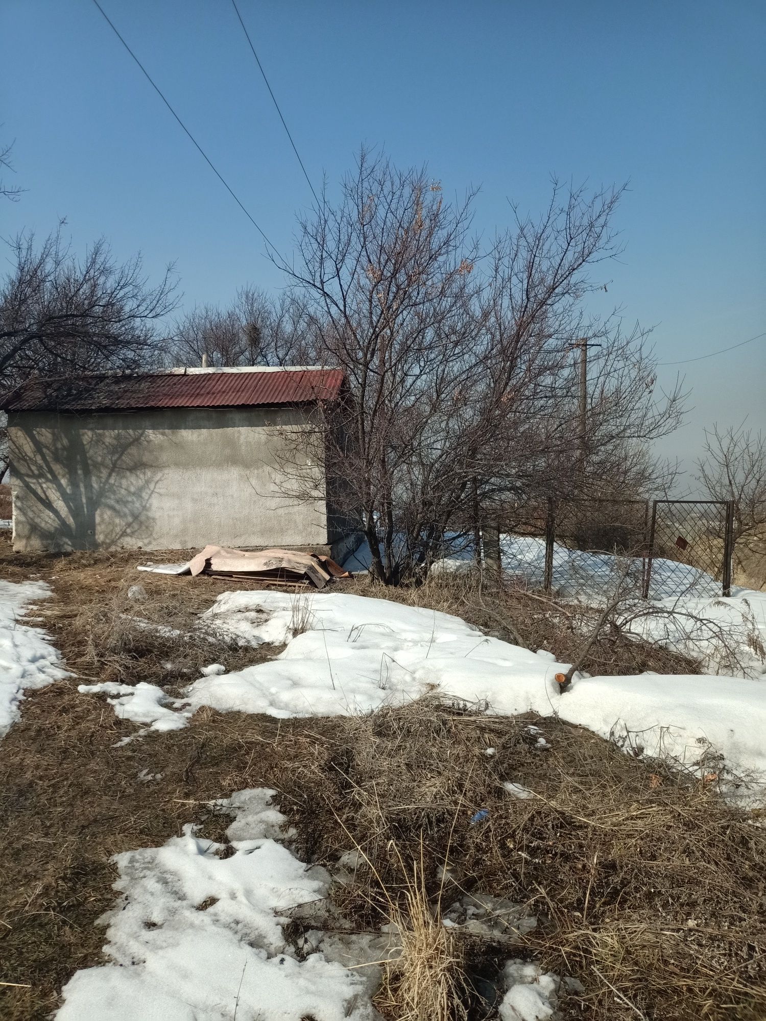 Участок 6 сотак с Времянкой 2х комнатная в горах чистый воздух