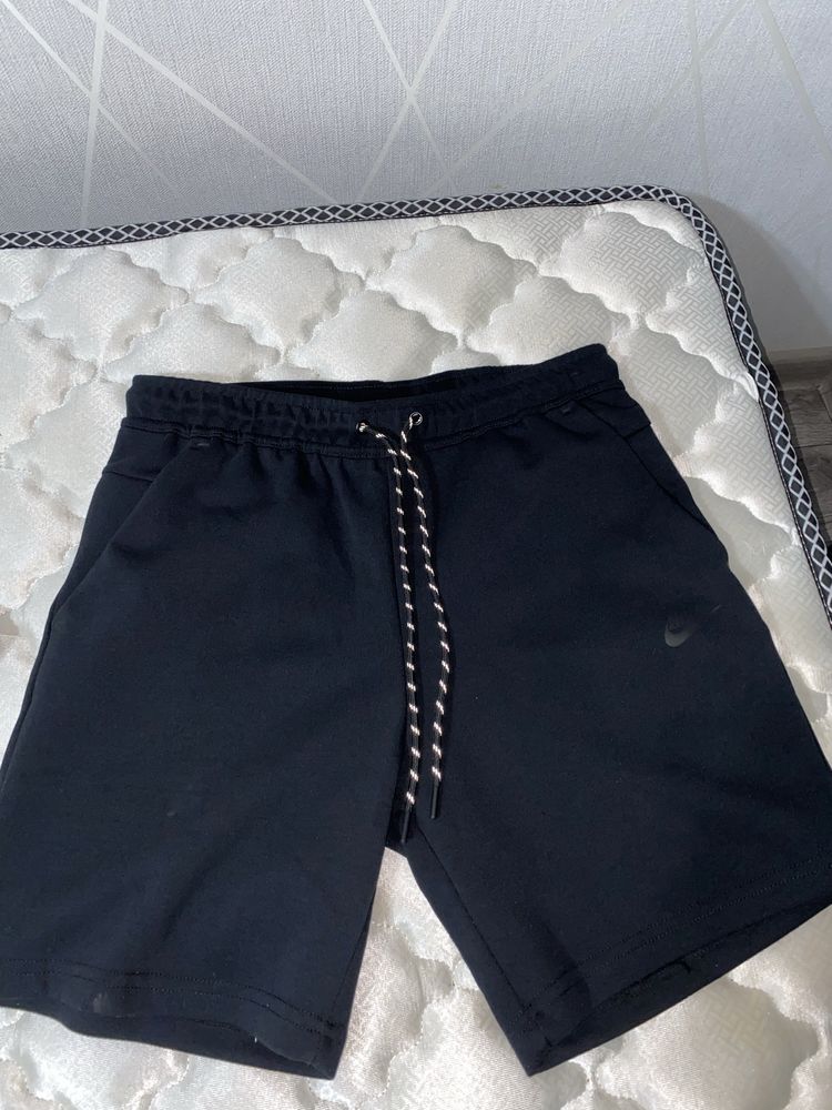 nike tech fleece шорты