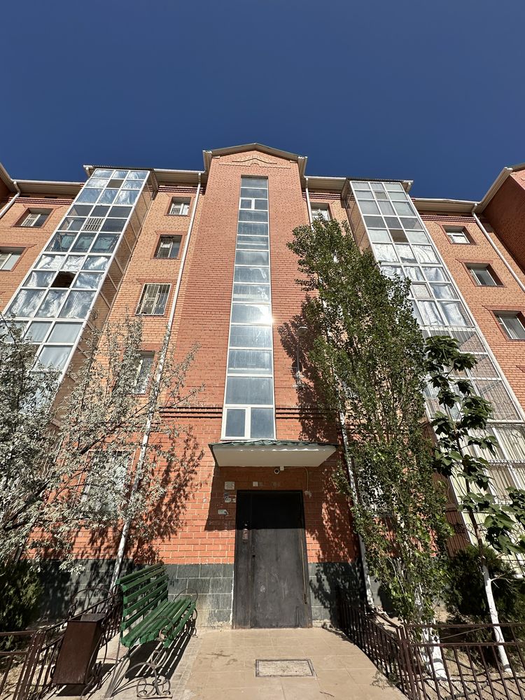 3 комн 4 этаж Арай