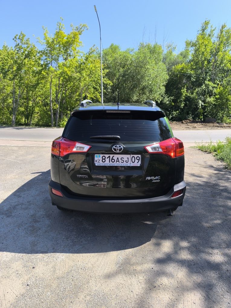 Продам Toyota RAV4 2014г.в.