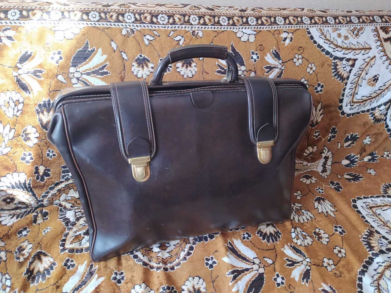продам сумку кожаную