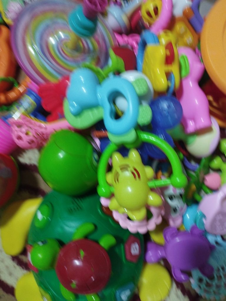 Игрушки погремушки