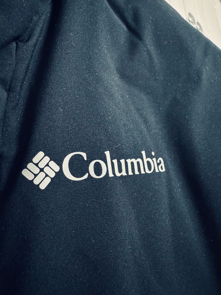 Продам новую куртку Columbia