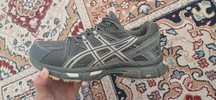 продаю срочно Asics GEL KAHANA