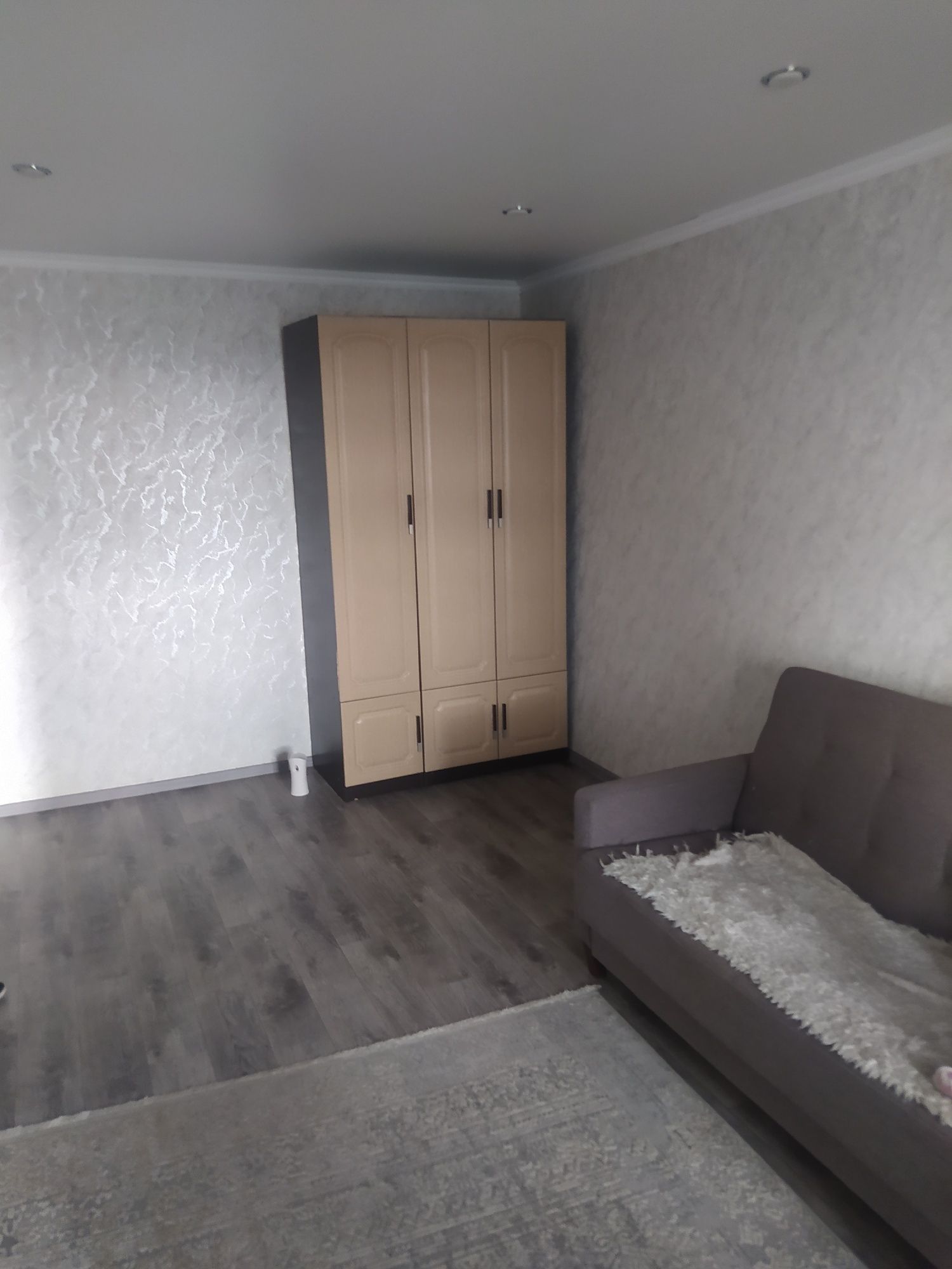 Продам 1 комнатную квартиру на Машхур Жусупа 82.