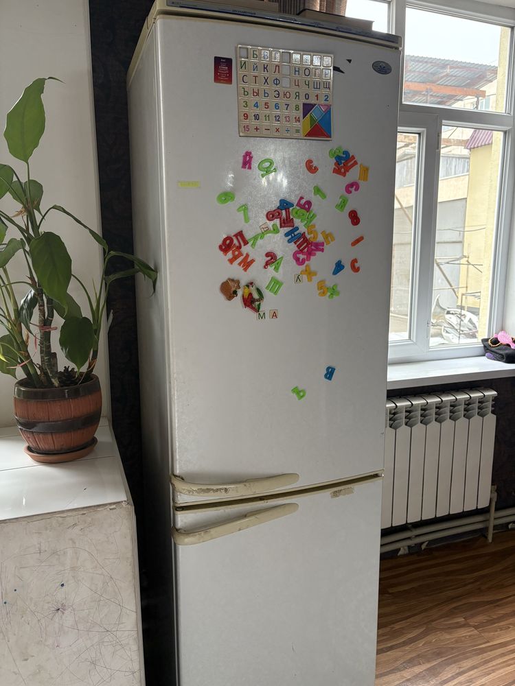 Холодилник LG цена договорная