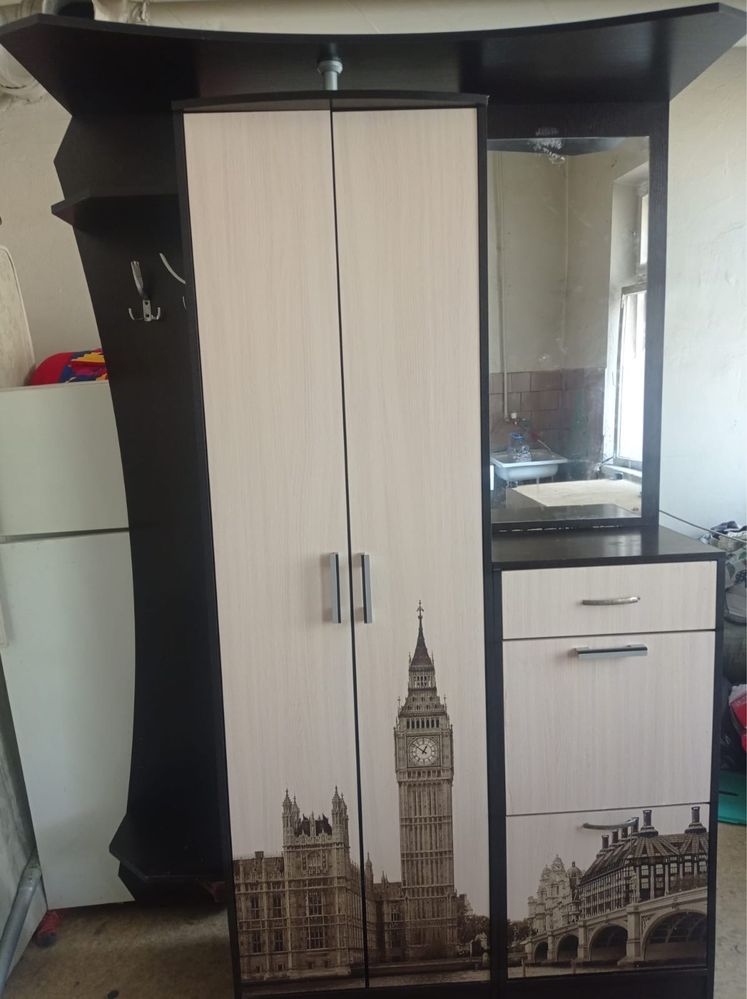 Продам шкаф для прихожей