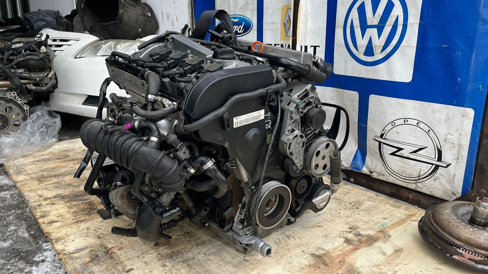 Контрактный двигатель AMB,BFB Audi A4, объёмом 1.8 Turbo!