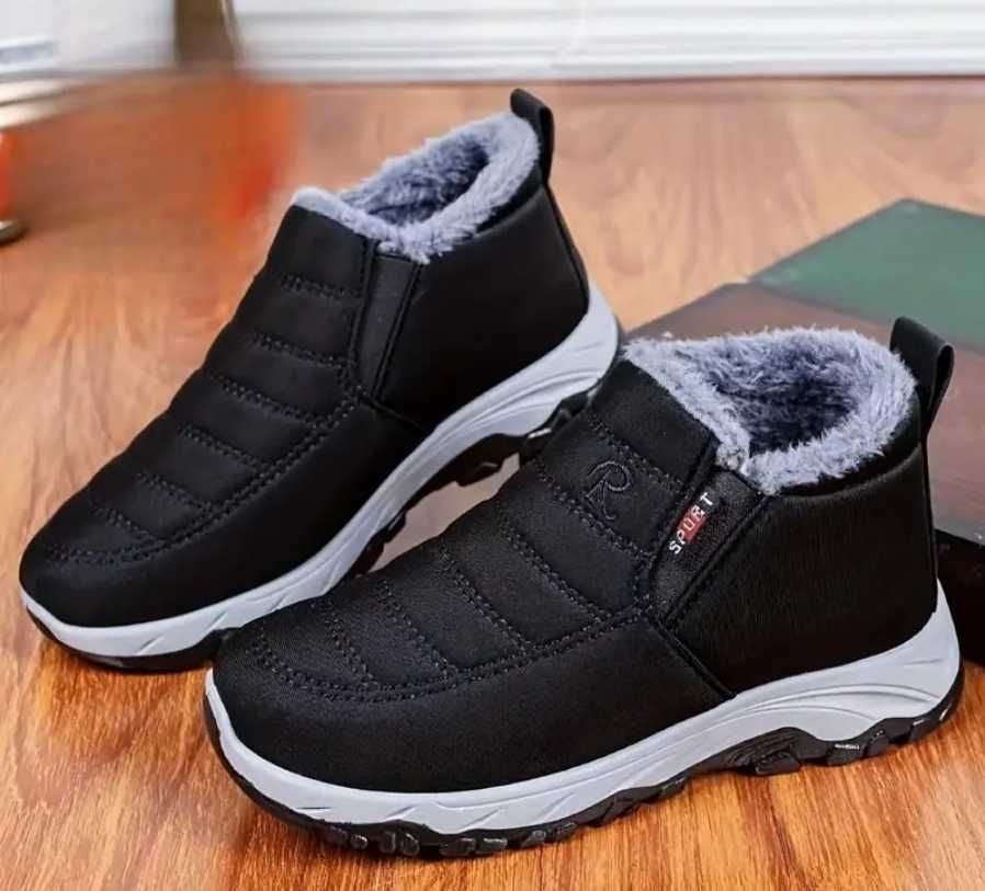 Новые теплые кроссовки 41-42 р-р
