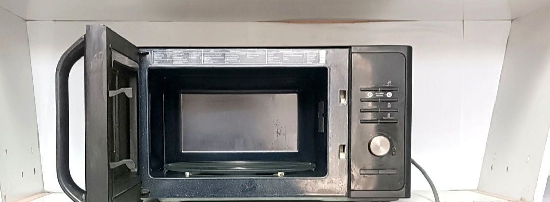 Продам микроволновку с грилем