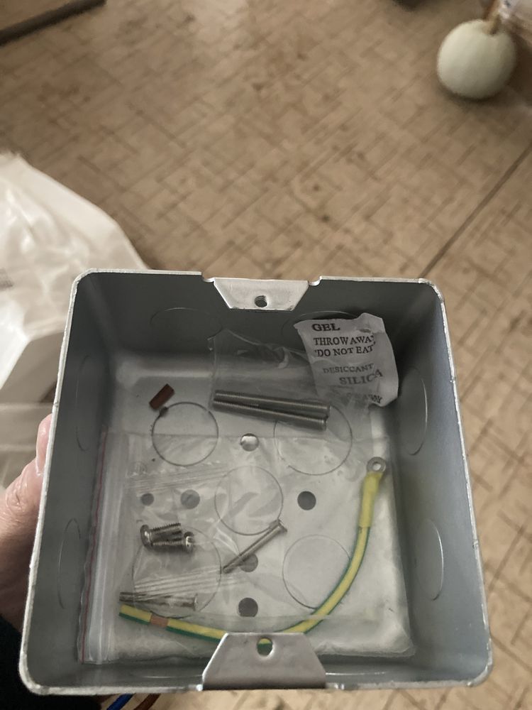 Напольный люк для электрических розеток utp, usb