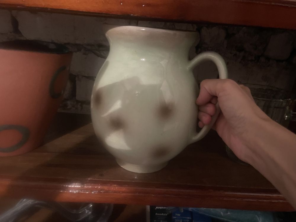 Кувшины по 1000 тенге