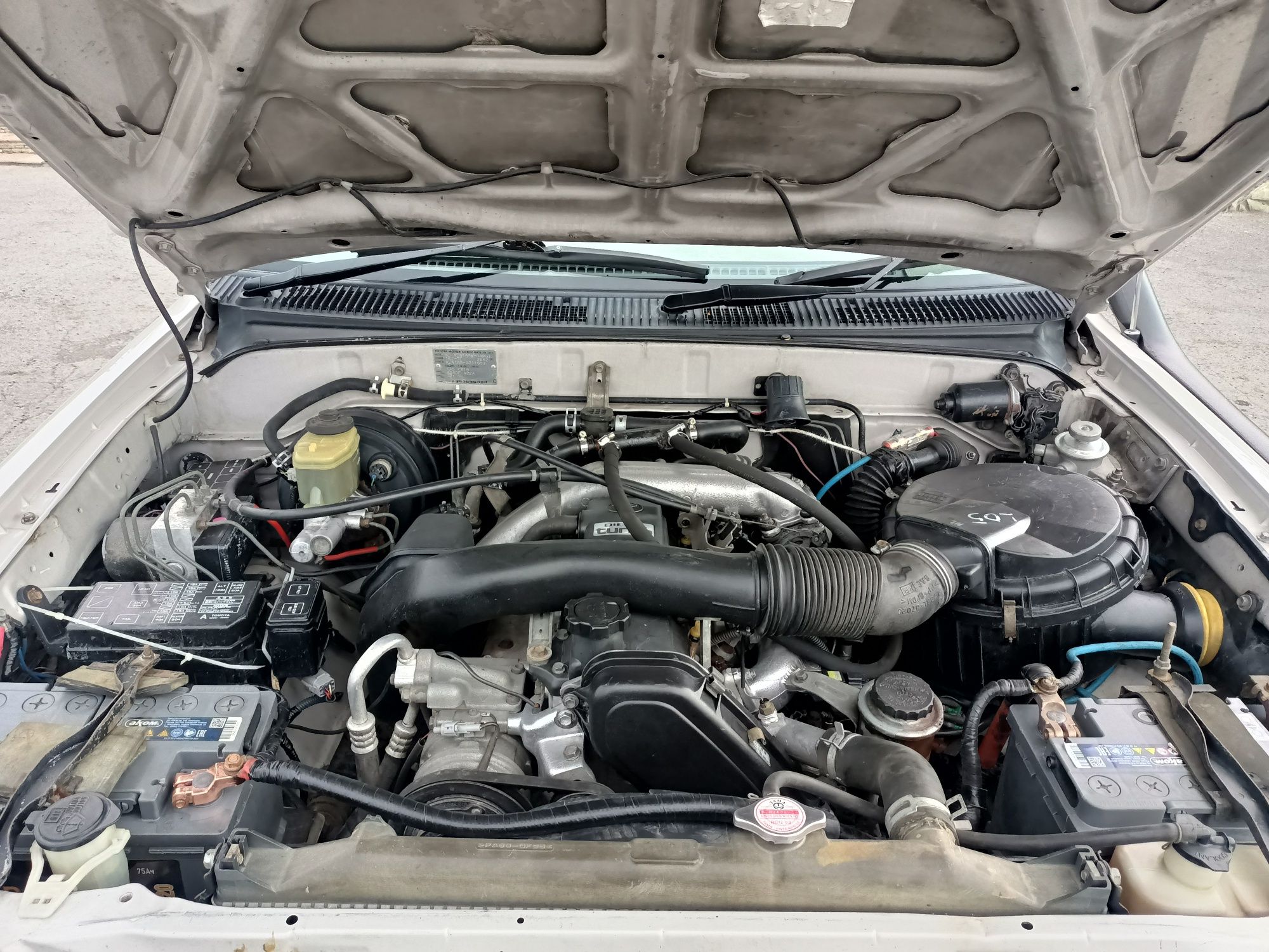 Продам Hilux Surf 185