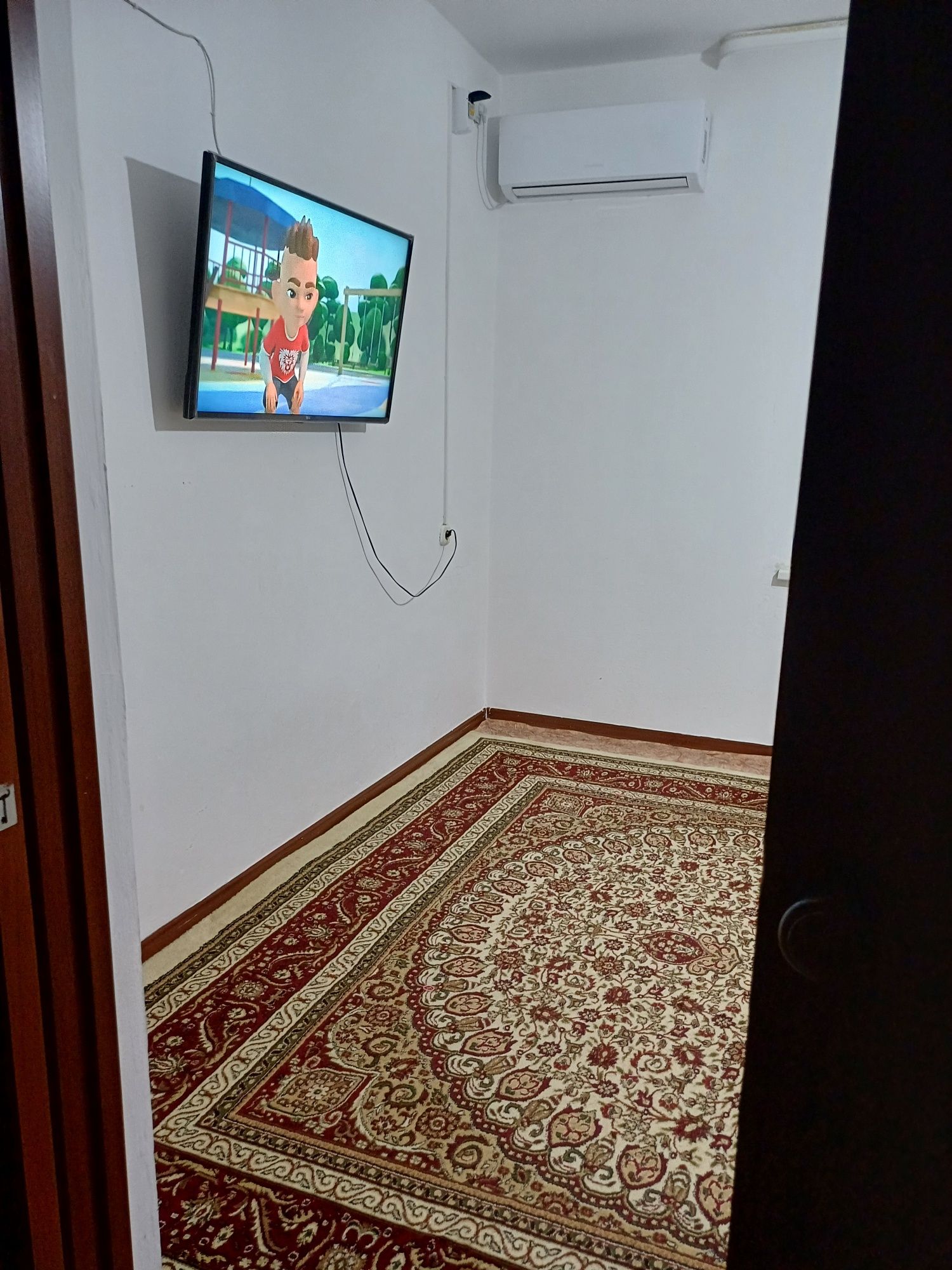 Продается квартира 2-х комн. 3этаж не угловая.возле детской больницы