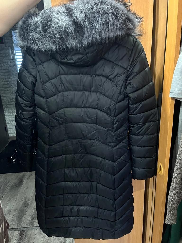 Продам зимнию куртку,