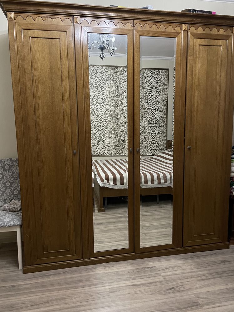 Спальный гарнитур