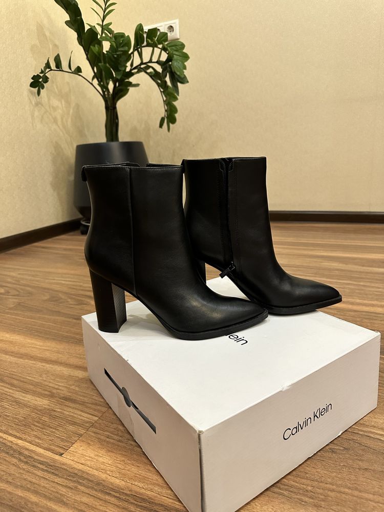 Кожаные ботинки Calvin klein 38