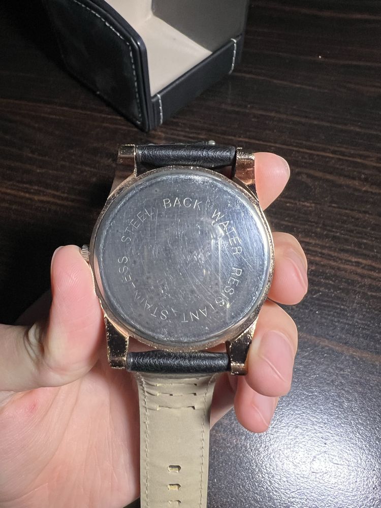 Продам наручные часы
