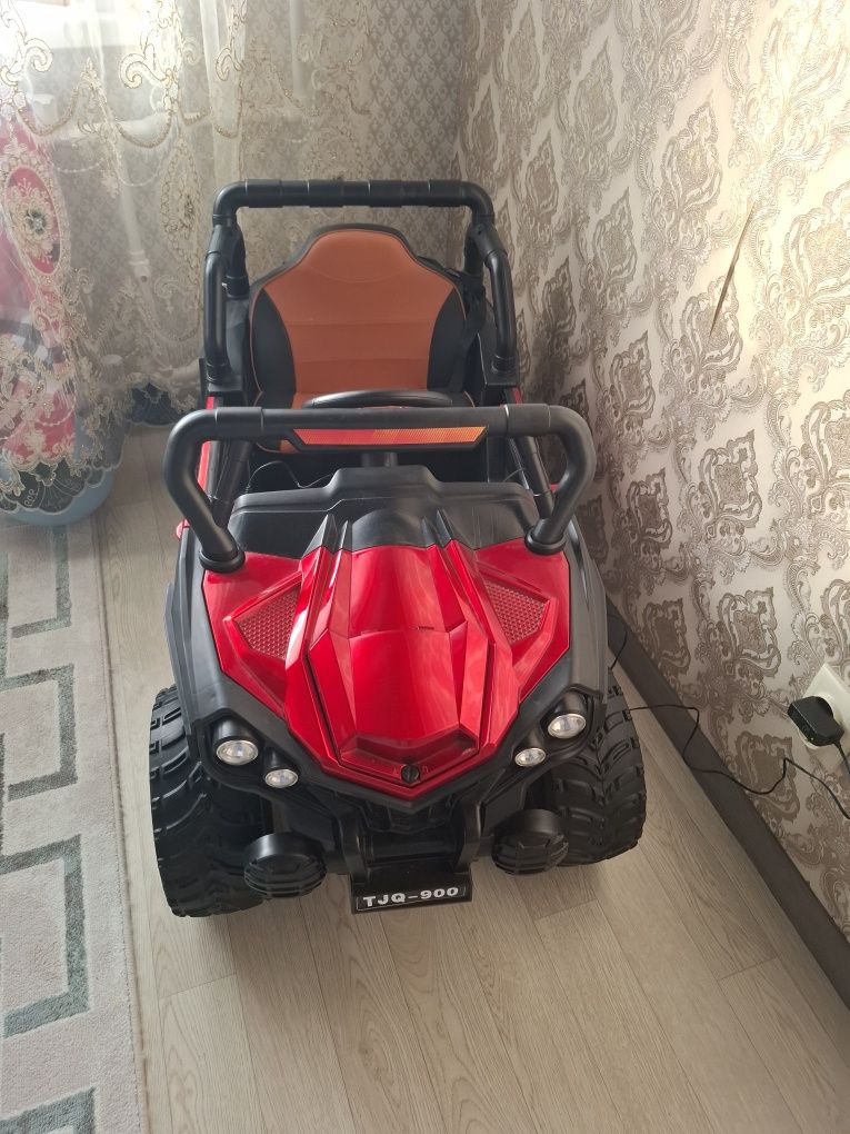 Продам детский автомобиль