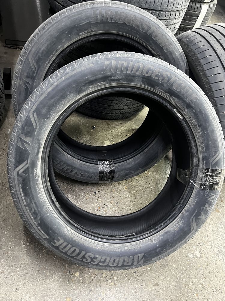 Bridgestone alenza 235x55x19