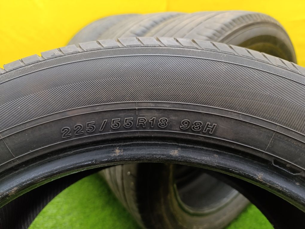 Шины 225/55 R18 Yokohama комплект.