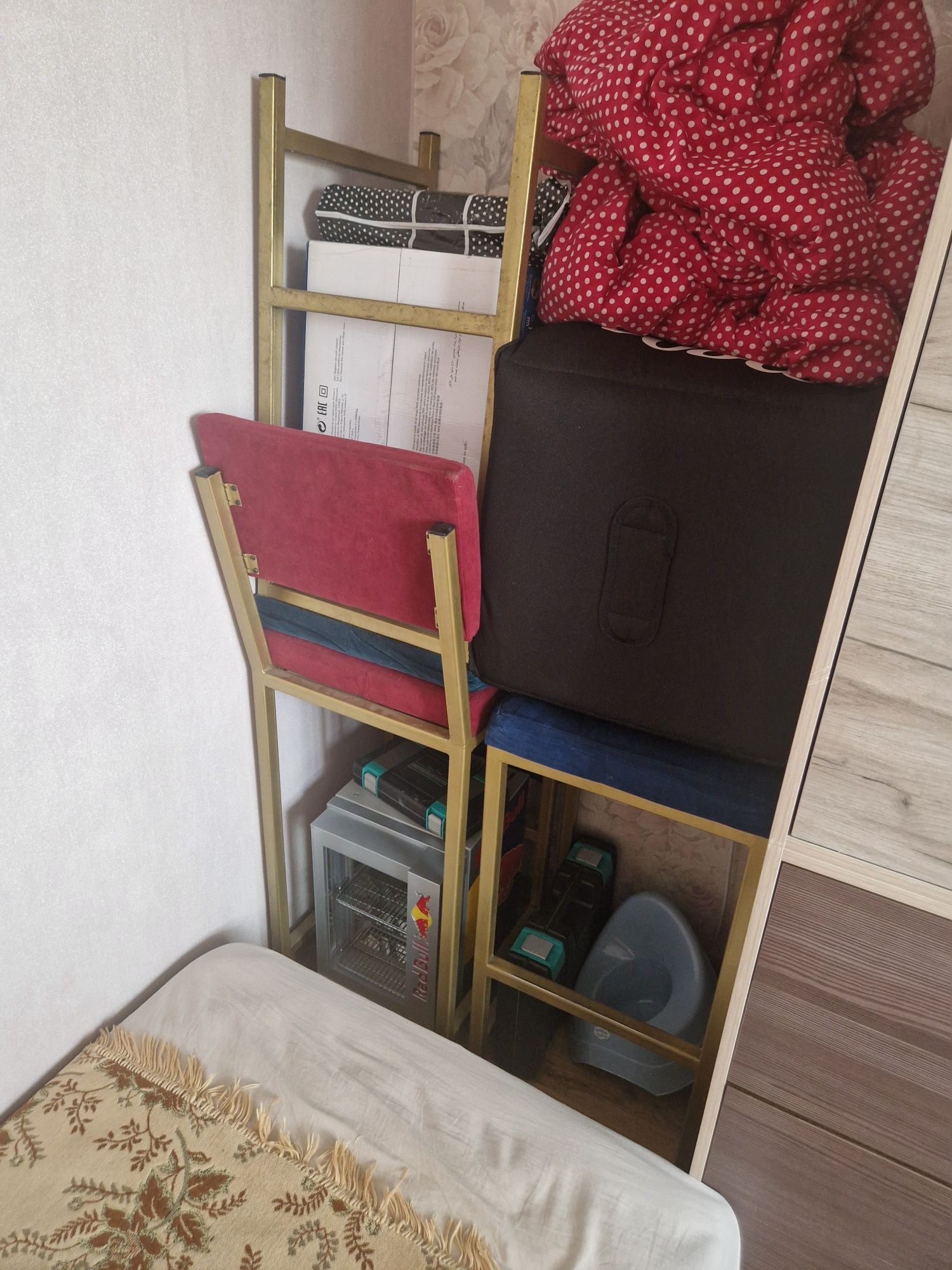 Барные стулья продам 4шт