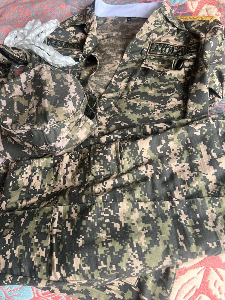 Форма военная аксельбант, погоны