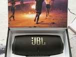Jbl charge 5 зеленого цвета