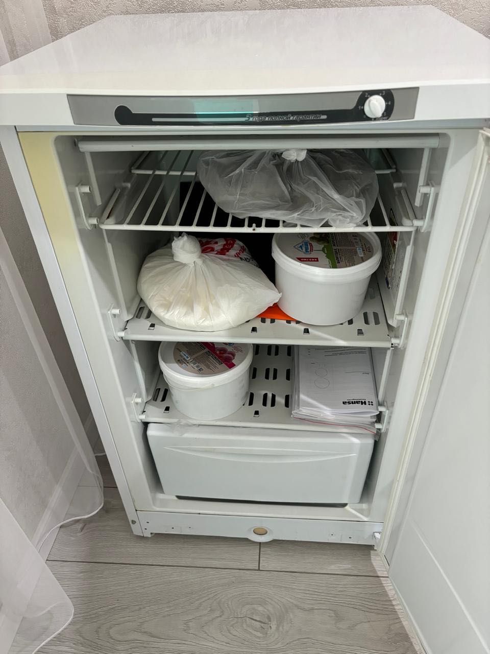 Морозилка Indesit