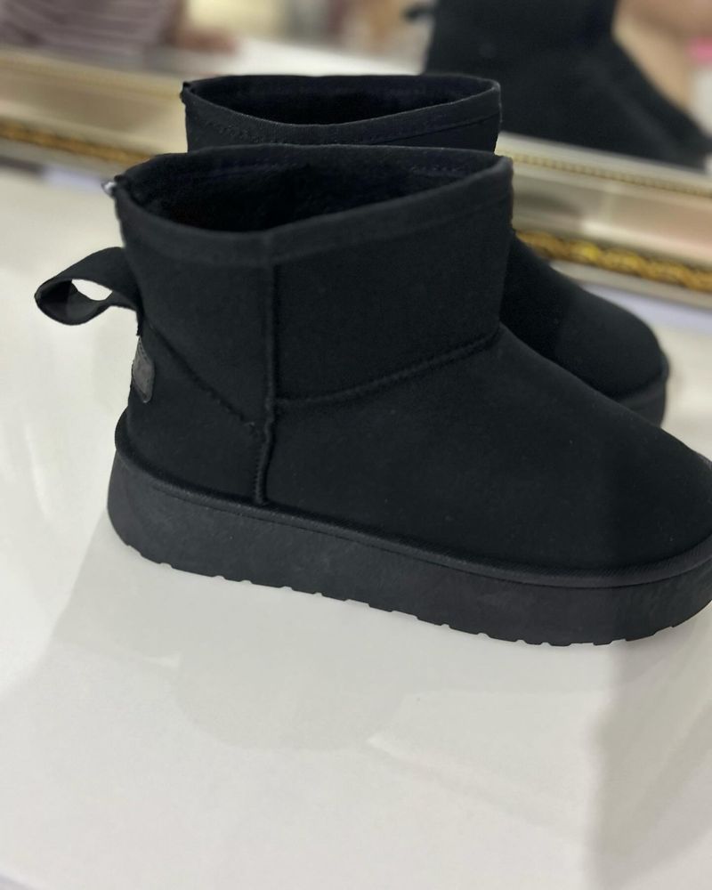 Продам новые угги