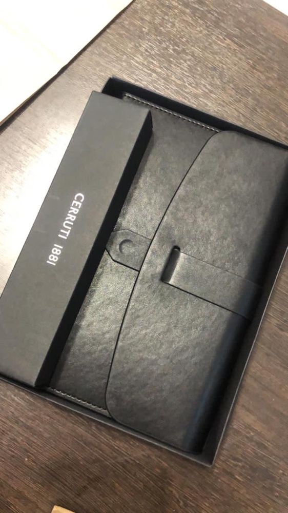 Зарядные устроиства ( powerbank), флешки