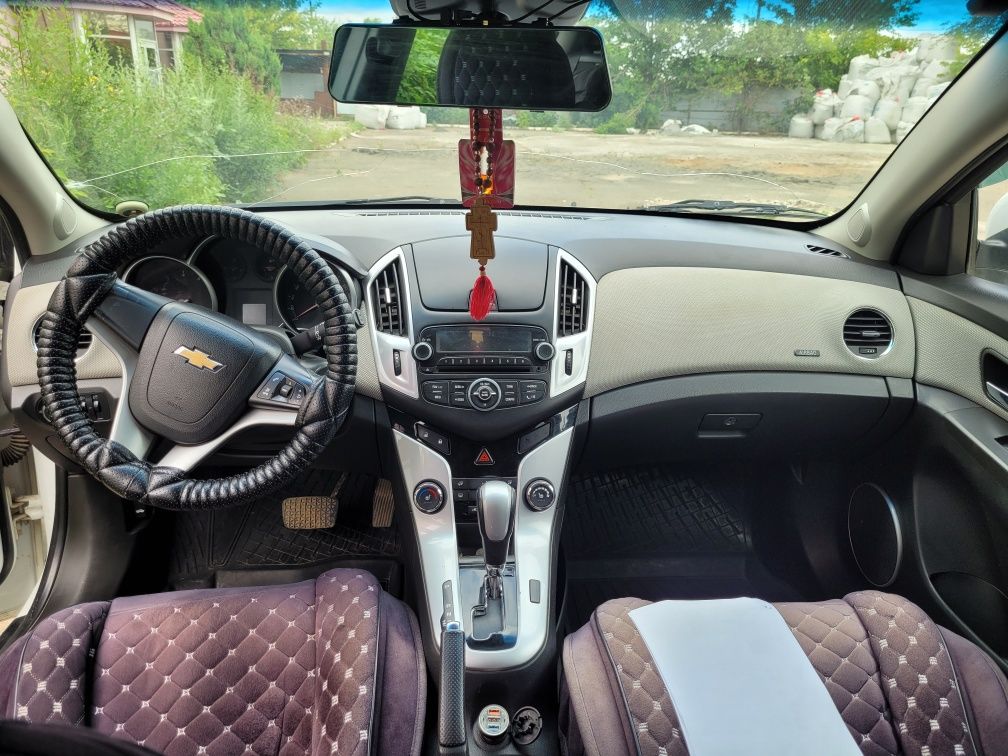 Продам Шевроле Круз