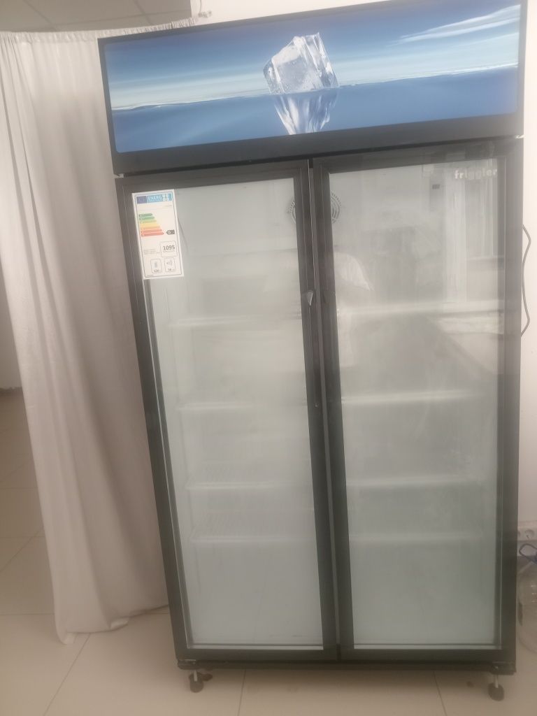Продам морозильник и холодильник