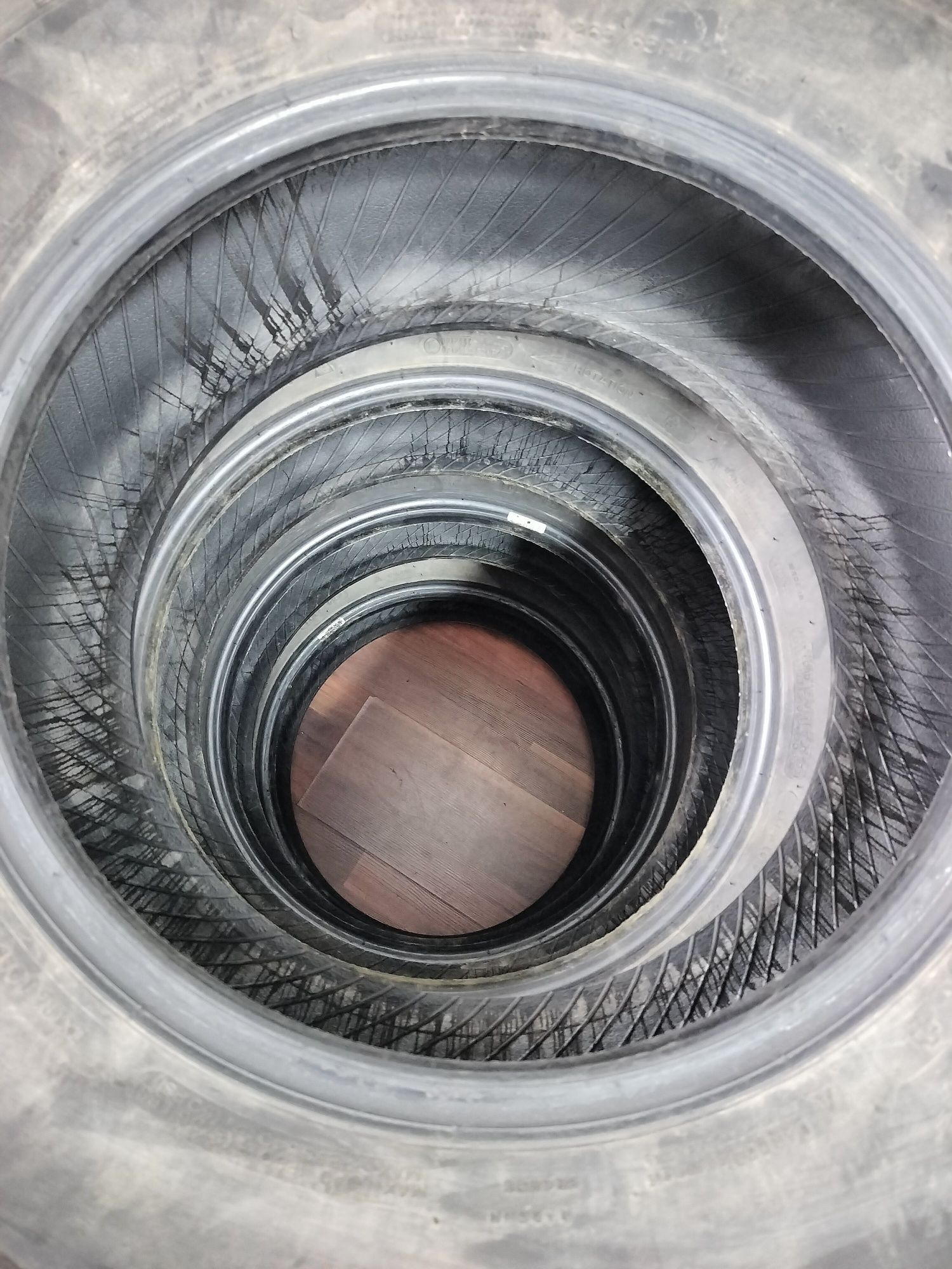 Автошина Michelin 265/65/17 мишлейн с шипами